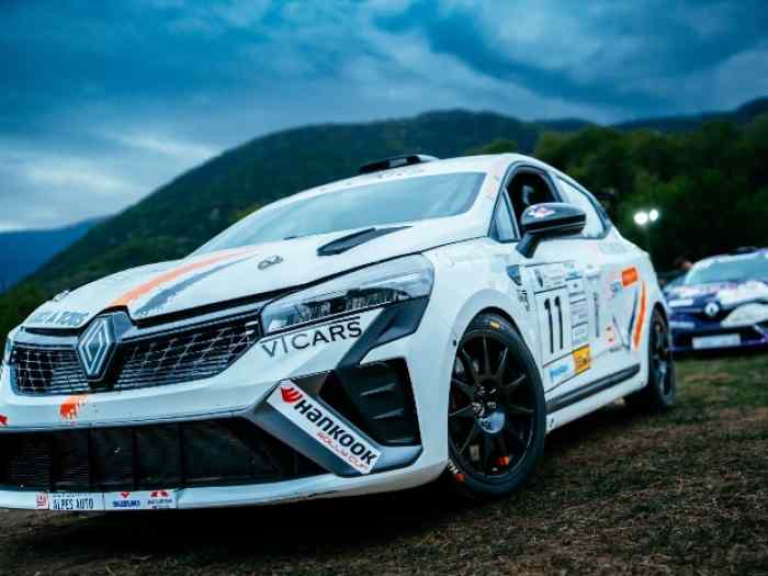 Location Clio Rally3