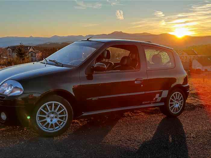 Clio rs1