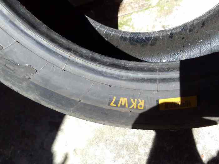 Pneu pirelli 15p 2