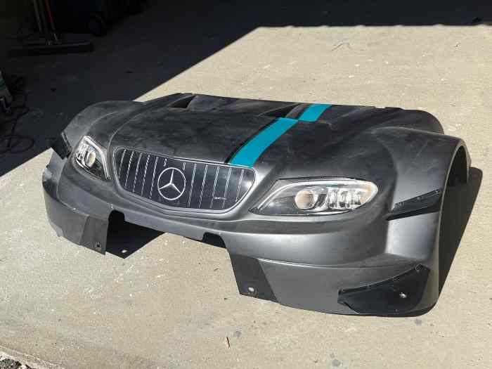 Capot tracking rc01b type mercedes