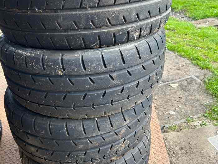 Pneus Yokohama toyo hankook nankang en...