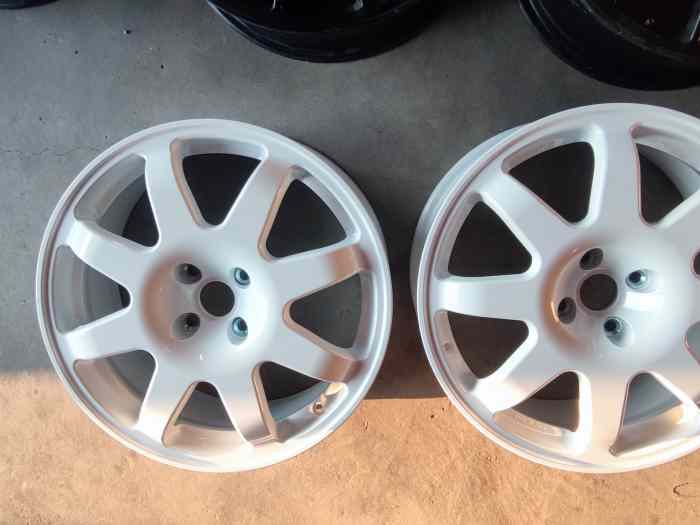 Jantes 17 neuf Renault 4x100 evo corse 3