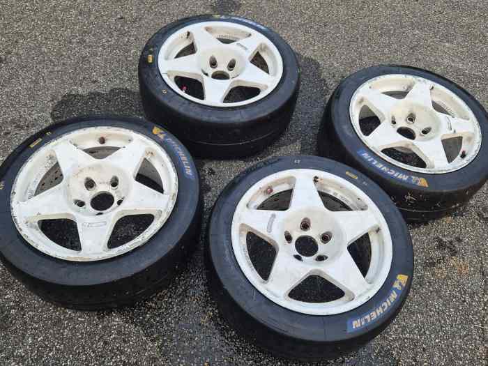 Jantes Compomotive BMW M3 E30 Grp A MO...