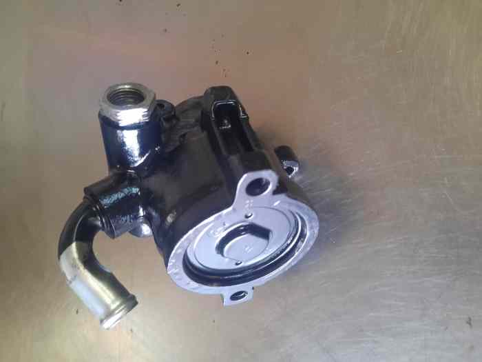 Pompe DA Clio Gr.A (rotation inverse) 1