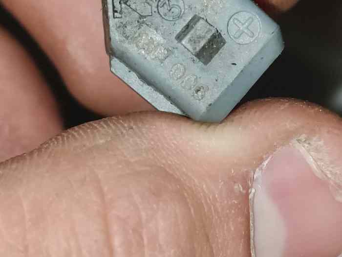Injecteurs TU5J4 1