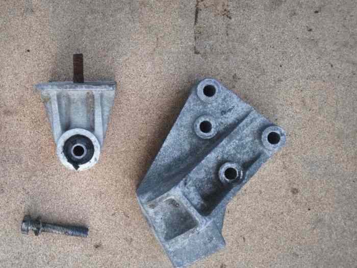 Support moteur ax gr a / 106