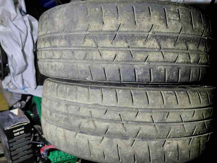 2 hankook T52 14 pouces