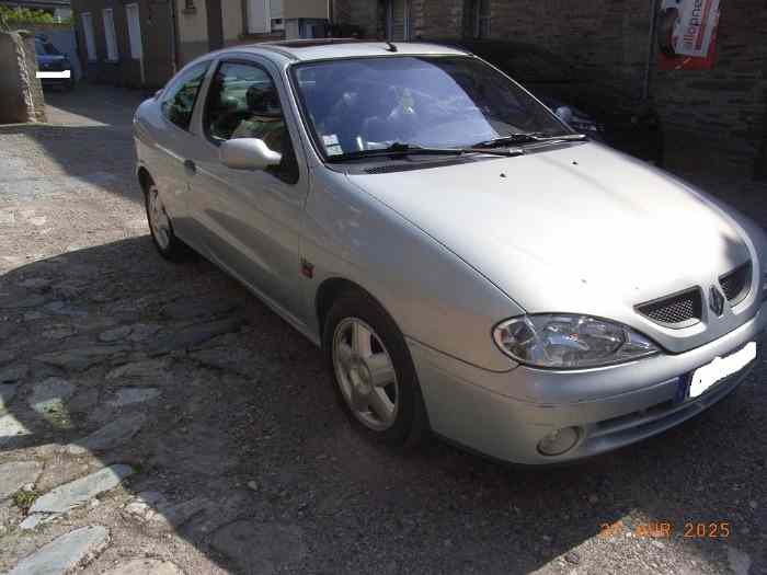 megane coupé 1.6 16v 1600 euros 2