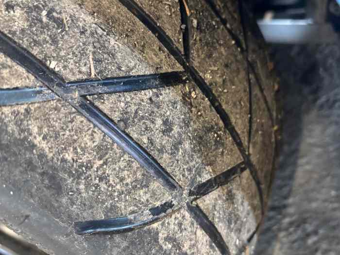 Pneus Avon retaillé en 15 1