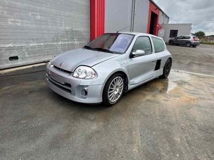 Clio v6