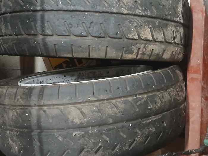 Lot pneus 15 1