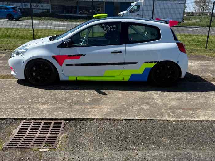 Clio 3 cup x85