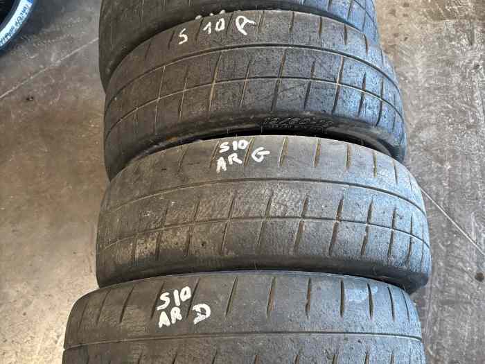 Pneus Michelin 19/60/16 1