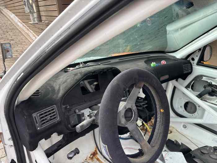 Peugeot 106 coque avec arceau sparco m...