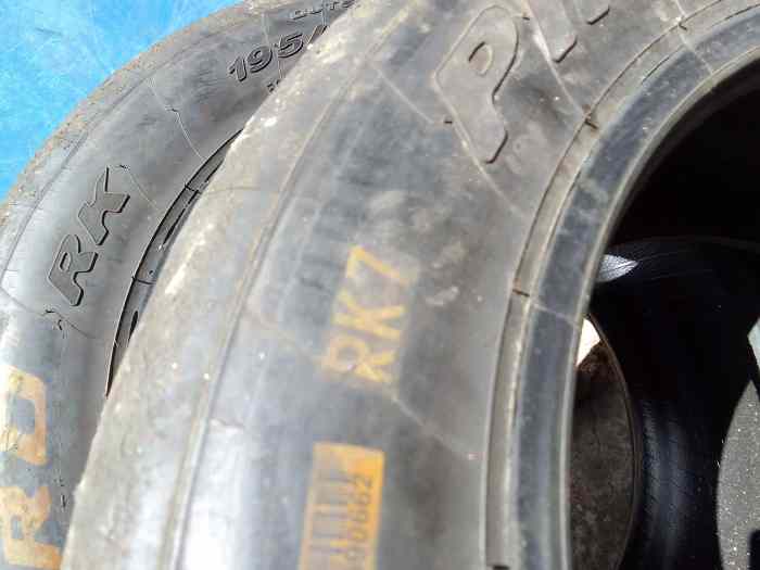 Pneu pirelli 15p 4