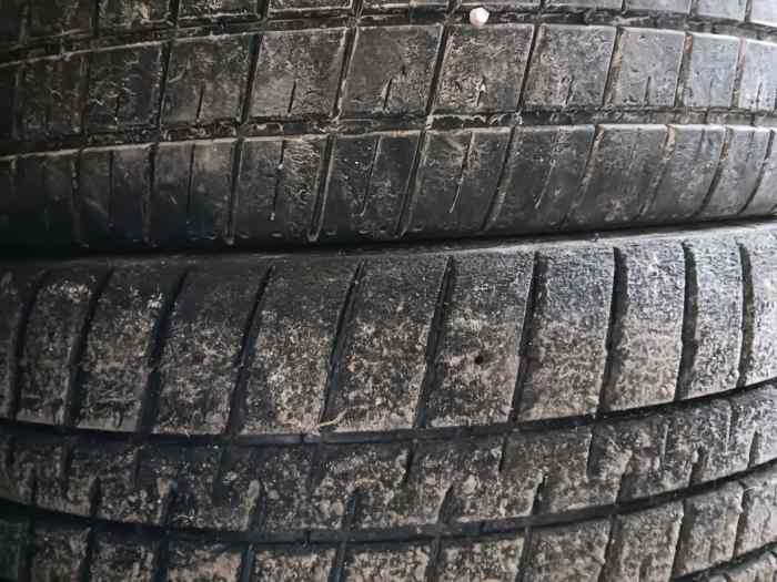 Pneu pluie michelin 1