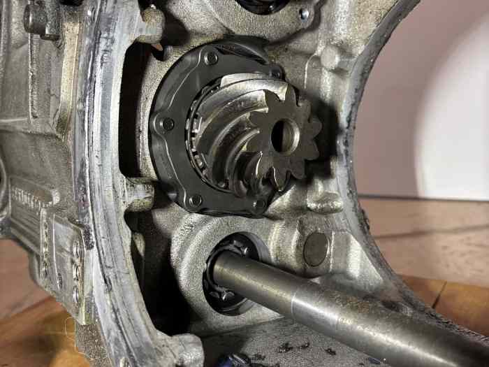 Boîte Sadev SL75/14 FR2000 endommagée 1