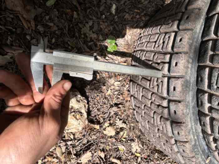 PNEU CLIO RC5 terre,