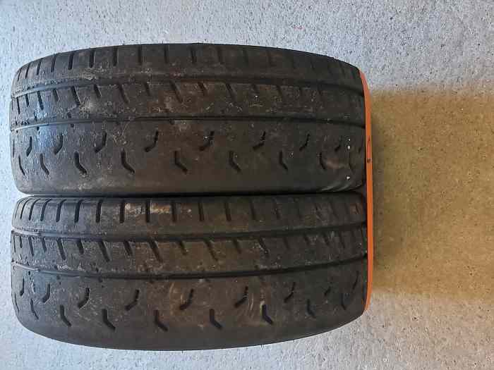 Pneus Kumho TM02 en 15 3