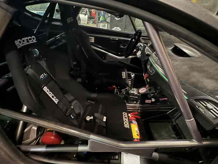 MEGANE N4 4