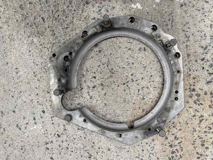 Entretoise et cloche pour vq35 v4y