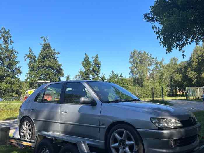 Peugeot 306 1,8 16v piste