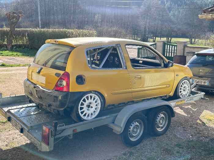 Clio cup x65 3