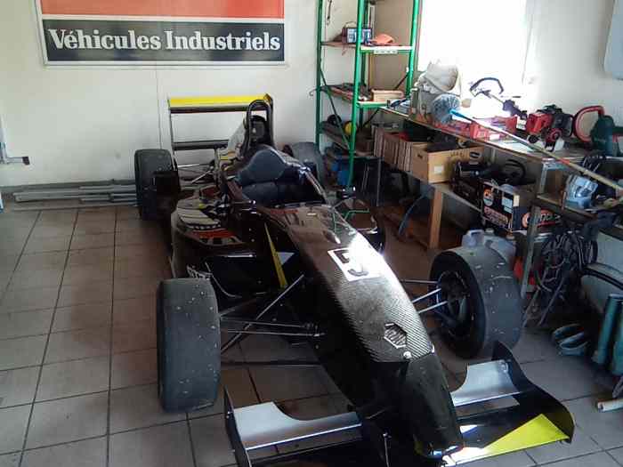 Tatuus FR2000 3