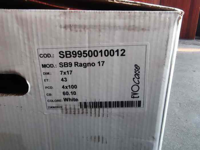 Jantes 17 neuf Renault 4x100 evo corse 2