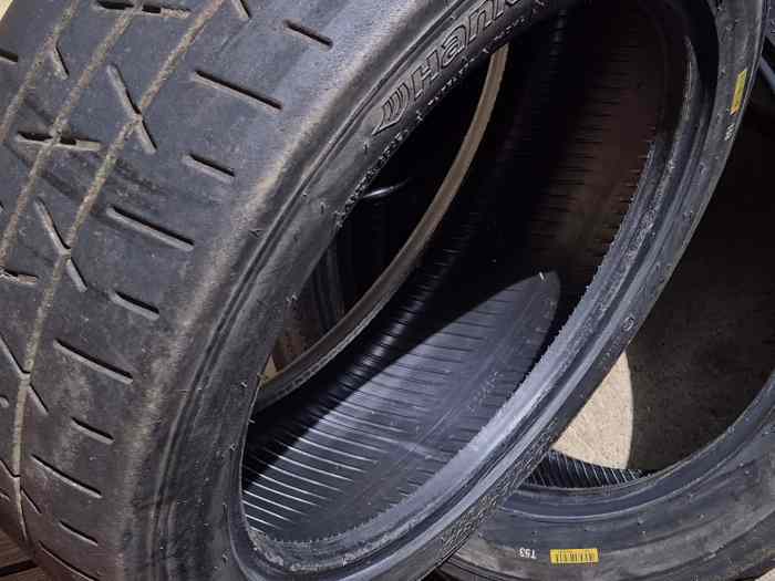 Pneus Hankook 1