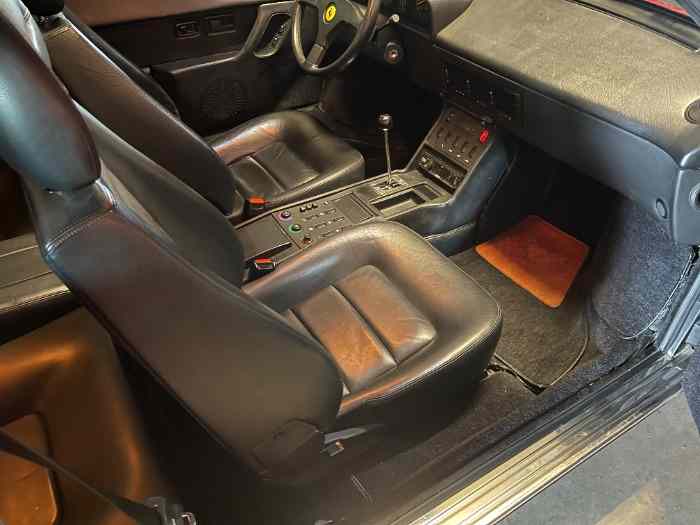 Ferrari Mondial model T 2