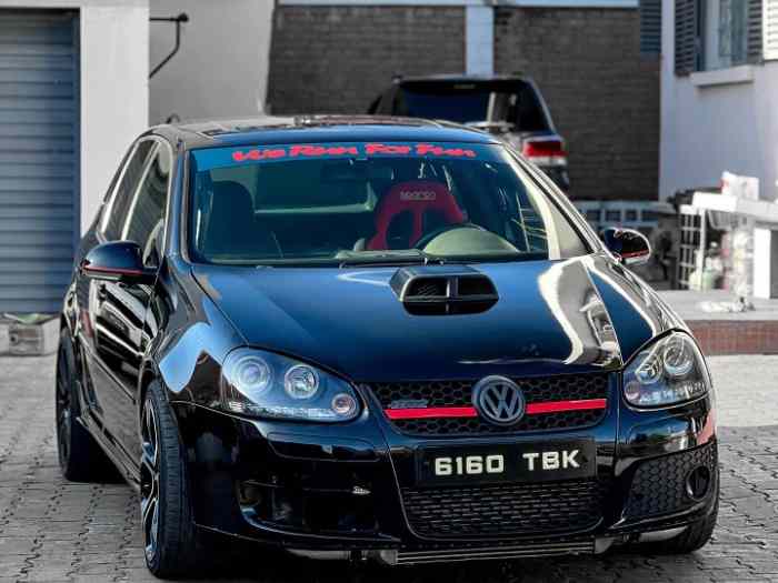 Golf V R30 Turbo (base R32)
