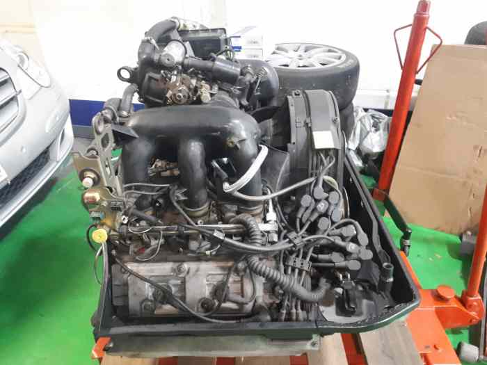 Moteur de PORSCHE 911 - 964 Carrera 2 - 4 2