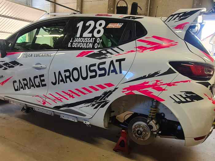 Renault clio 4 cup 1