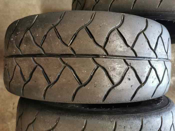 Pneus hankook 160/530/13