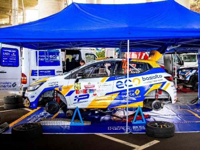 Renault Clio R3T 1