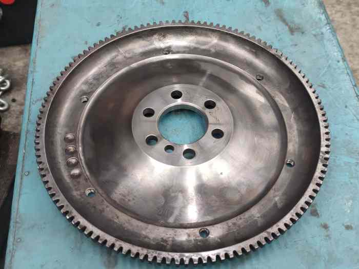 Volant moteur taillé masse Tu5J4 TU5JP4 Ap racing 184mm 1