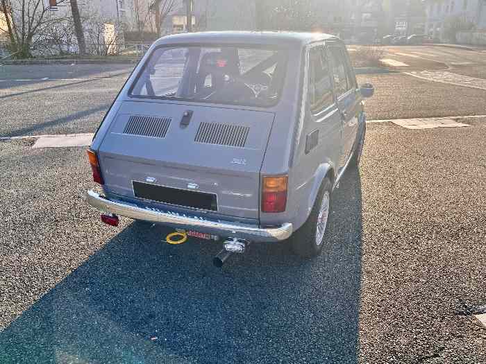 Fiat 126 de collection avec préparation Abarth 2
