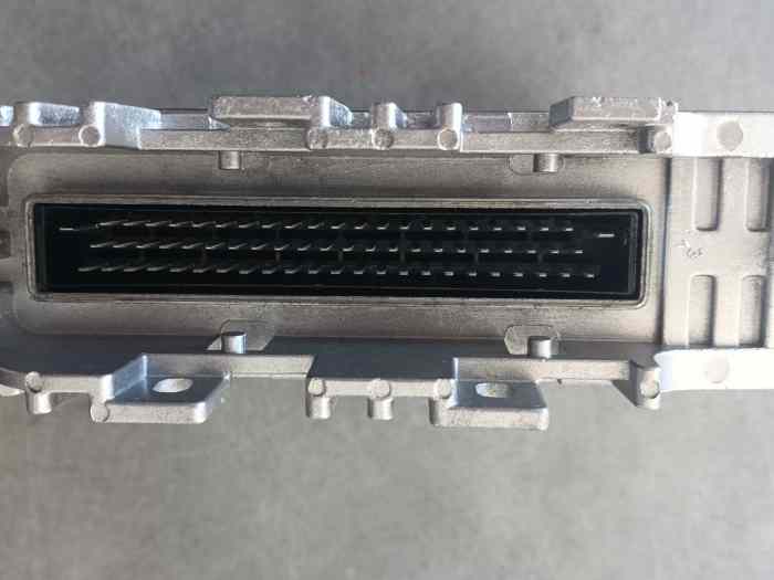 Boitier électronique moteur golf 3 GTI 16v type abf 2