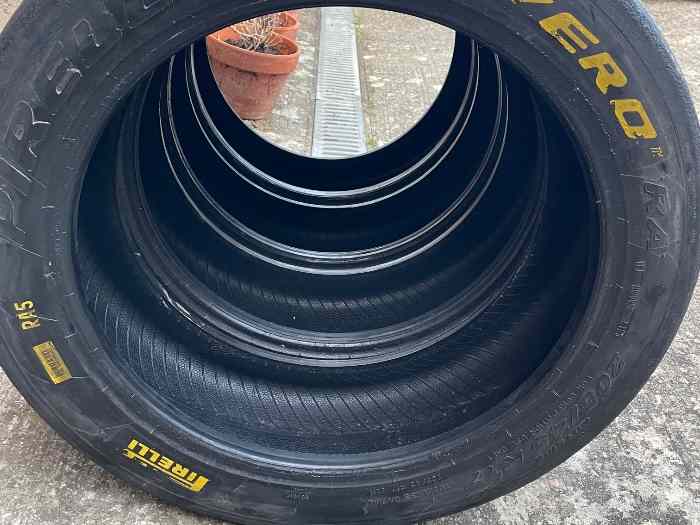 Pneus Pirelli 17 pouces 1