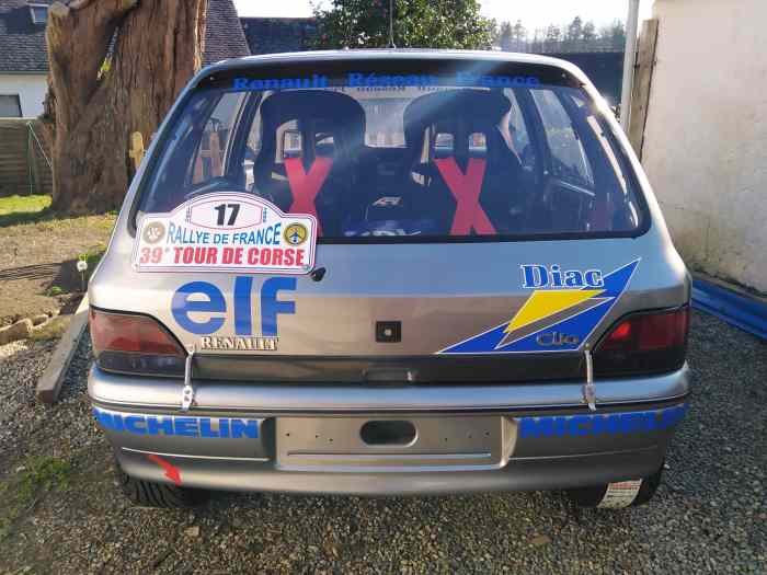 Renault clio 1
