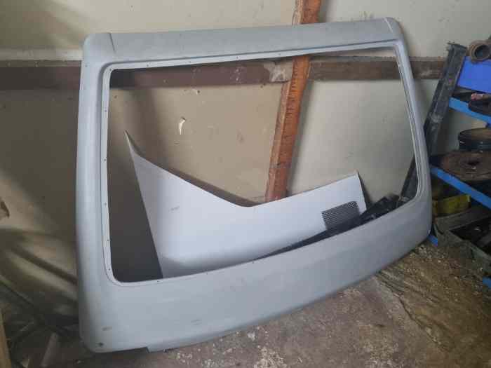 Capot arrière 205 gti en fibre