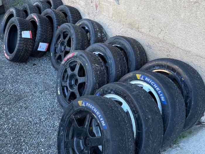 Saxo Top N2 Evorace + énorme lot de bord (pièces mécanique, roues, carrosserie) 4