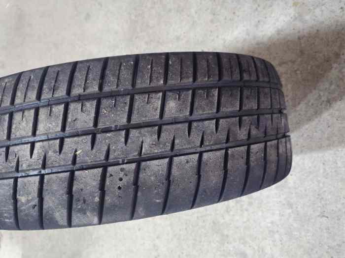 Vds 2 pneus MW1 16p Michelin