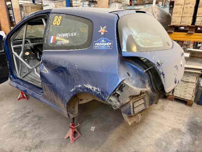 CAISSE RENAULT CLIO R3 3