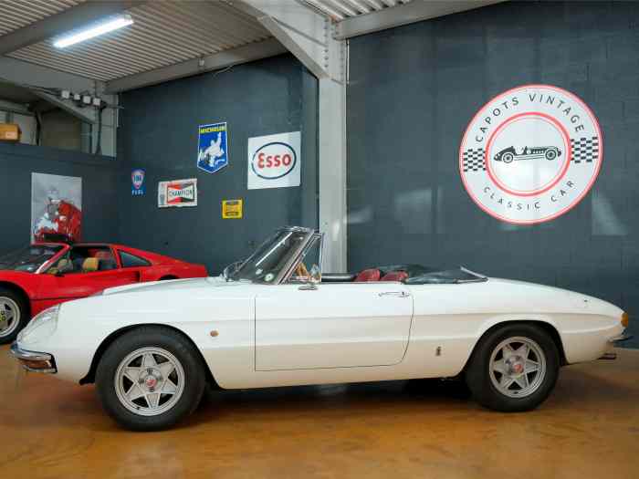 Alfa Romeo 1750 Spider Veloce - 1969 1