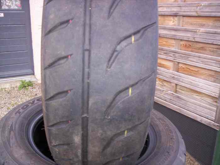 Pneus TOYO 185/60R14 PROXES R888R 1