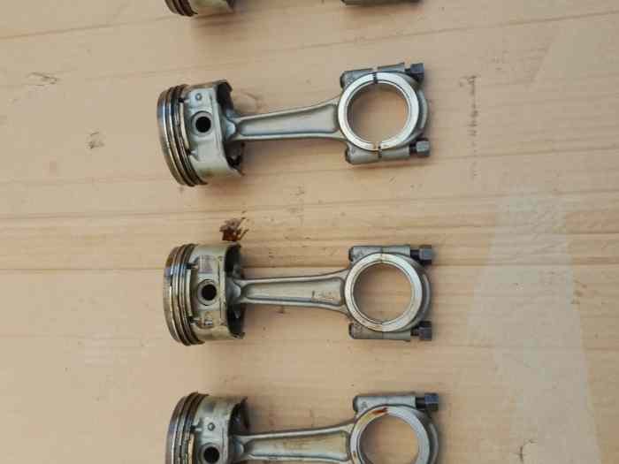 Pistons / Bielles TU5JP4 38000 KMS Peu...