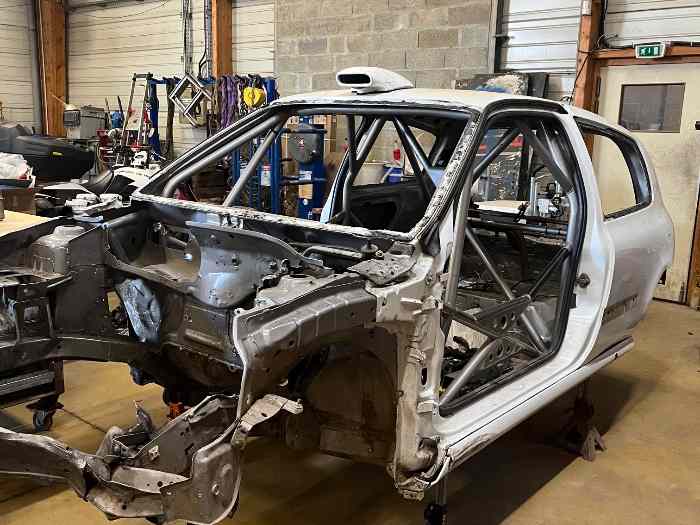 Caisse Clio Ragnotti N3 avec passeport...