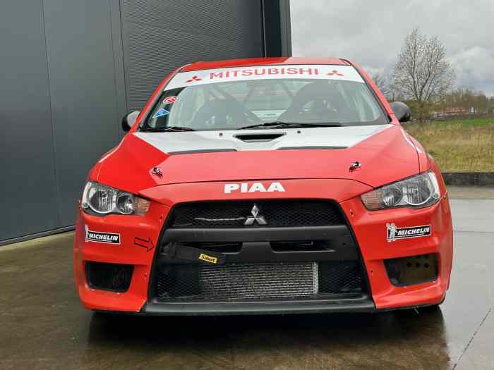 MITSUBISHI EVO X 2